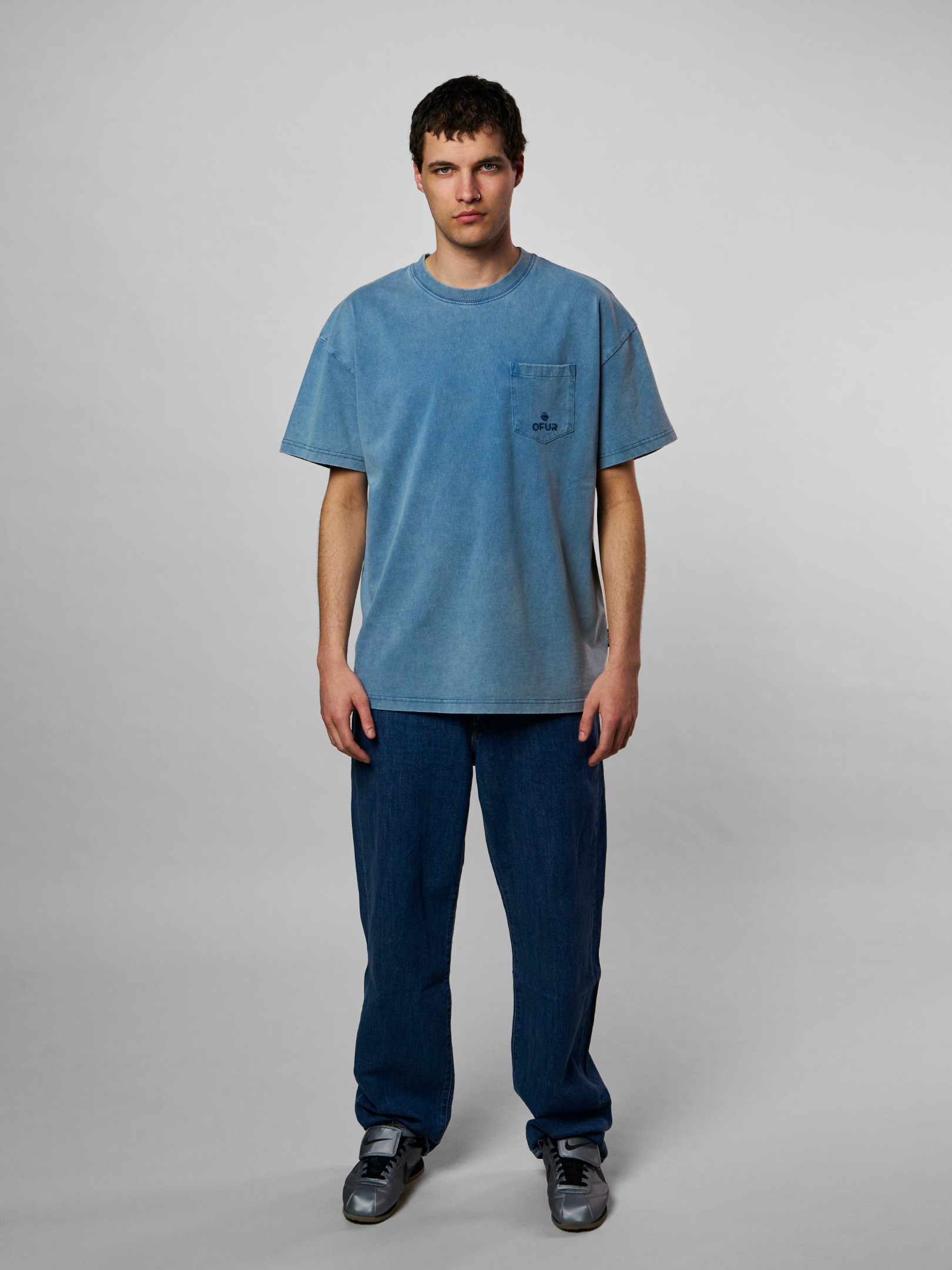 SS25_OFUR_CLASSIC_POCKET_TSHIRT_WASHED_BLUE_LOOKBOOK_1