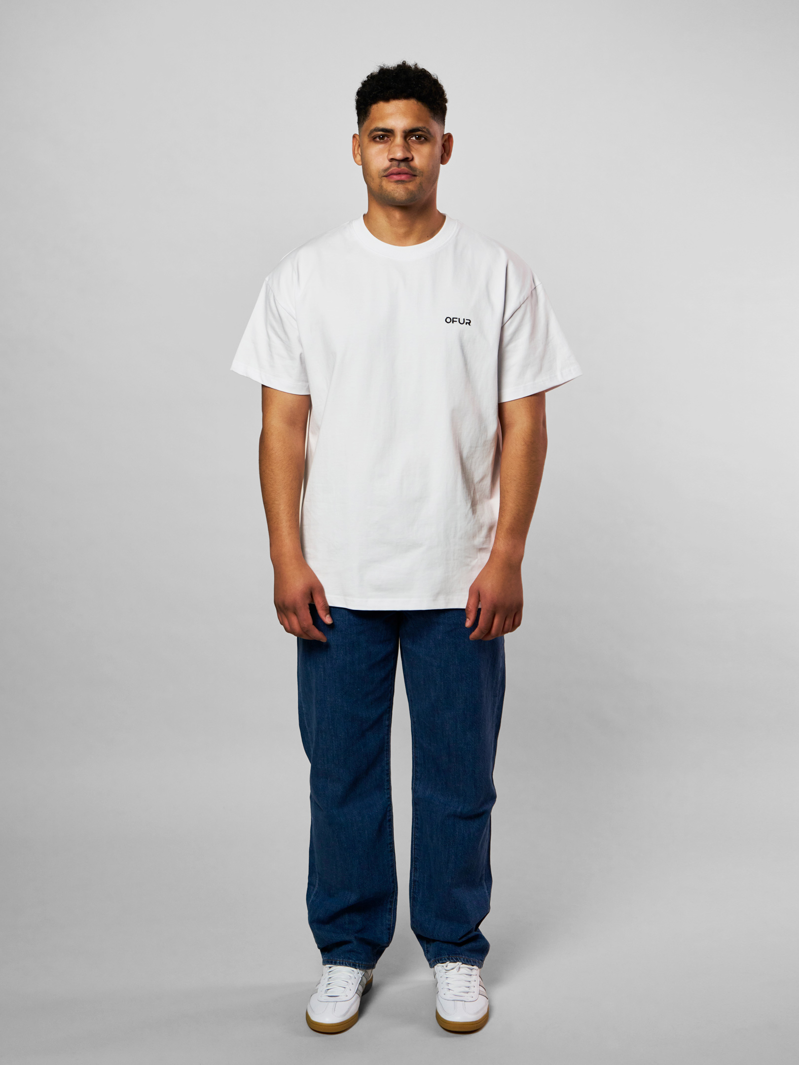 SS25_OFUR_MIXED_FLOWERS_TSHIRT_WHITE_LOOKBOOK_1_4