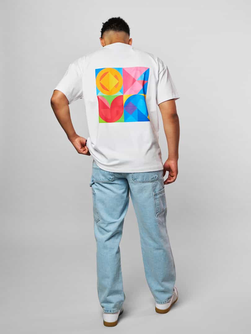 SS25_GEOMETRIC_WHITE_BACK