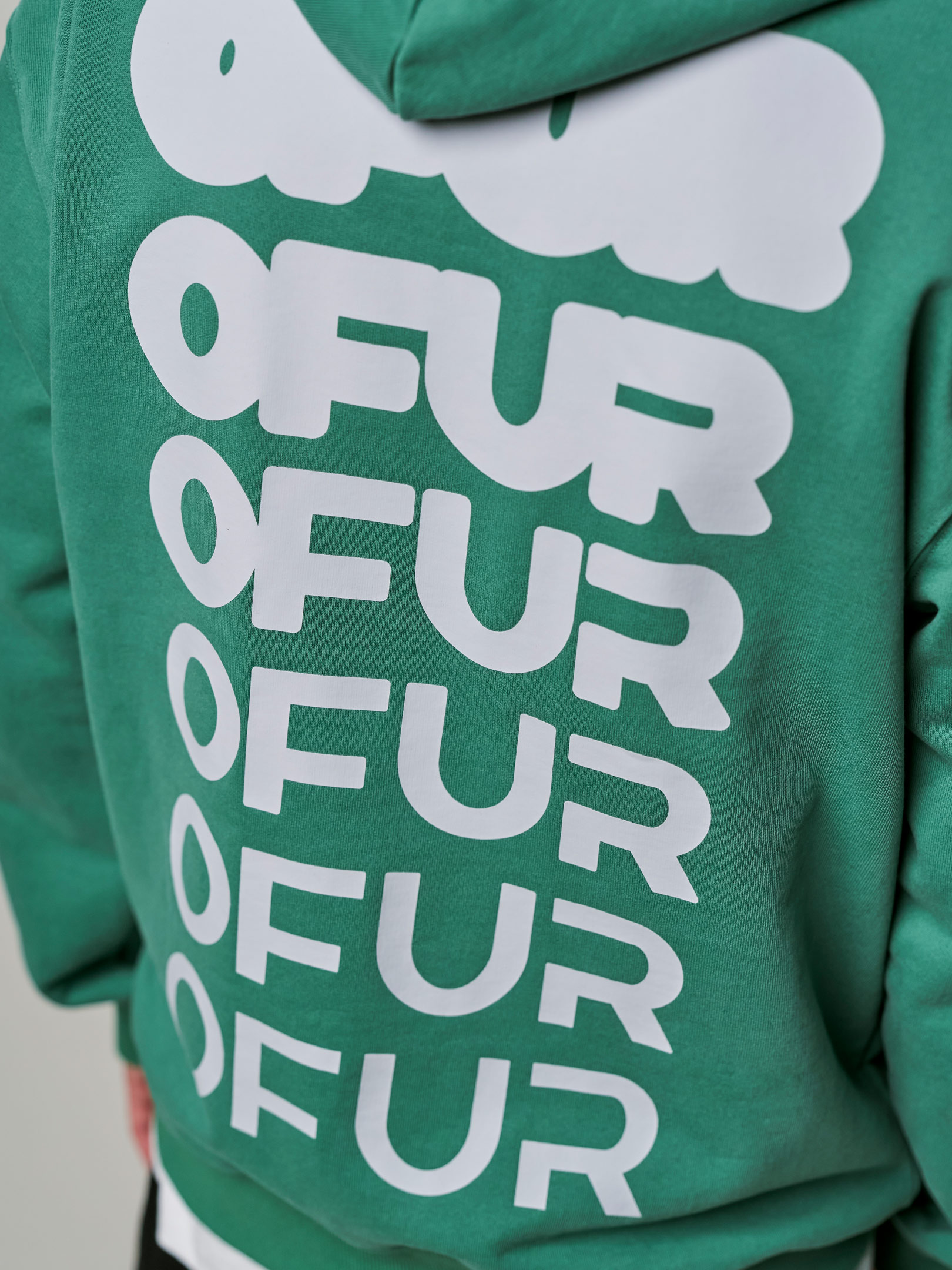 OFER_FW25_FATNESS_GREEN_HOODIE_CLOSE_UP_BACK_1