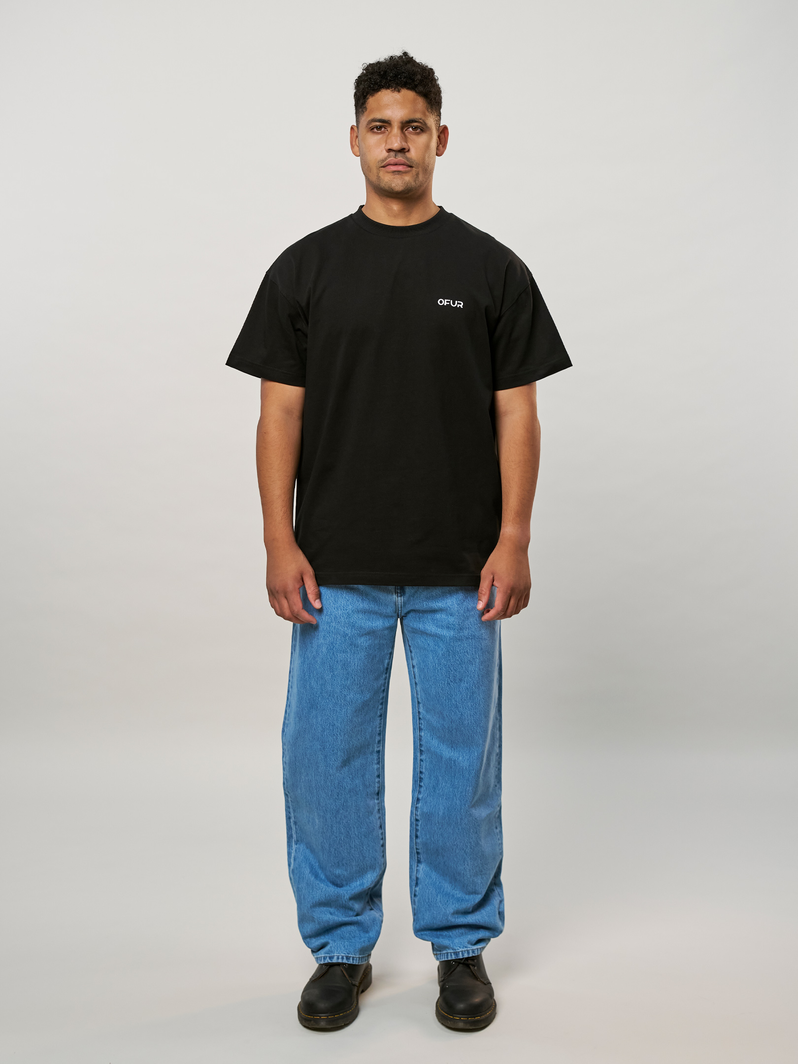 OFUR_FW25_COMMUNITY_ORIGINAL_TSHIRT_FULL_BODY_FRONT_1