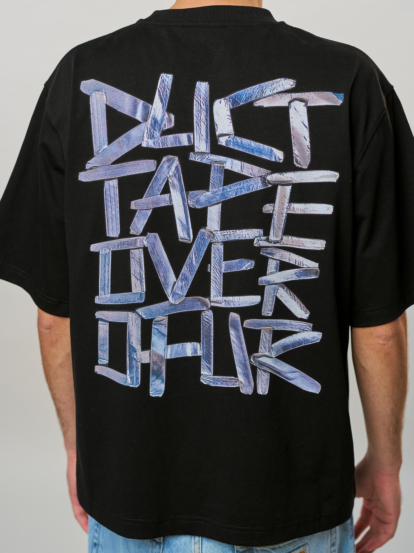 OFUR_FW25_DUCT_TAPE_CROPPED_TSHIRT_CLOSE_UP_BACK_2