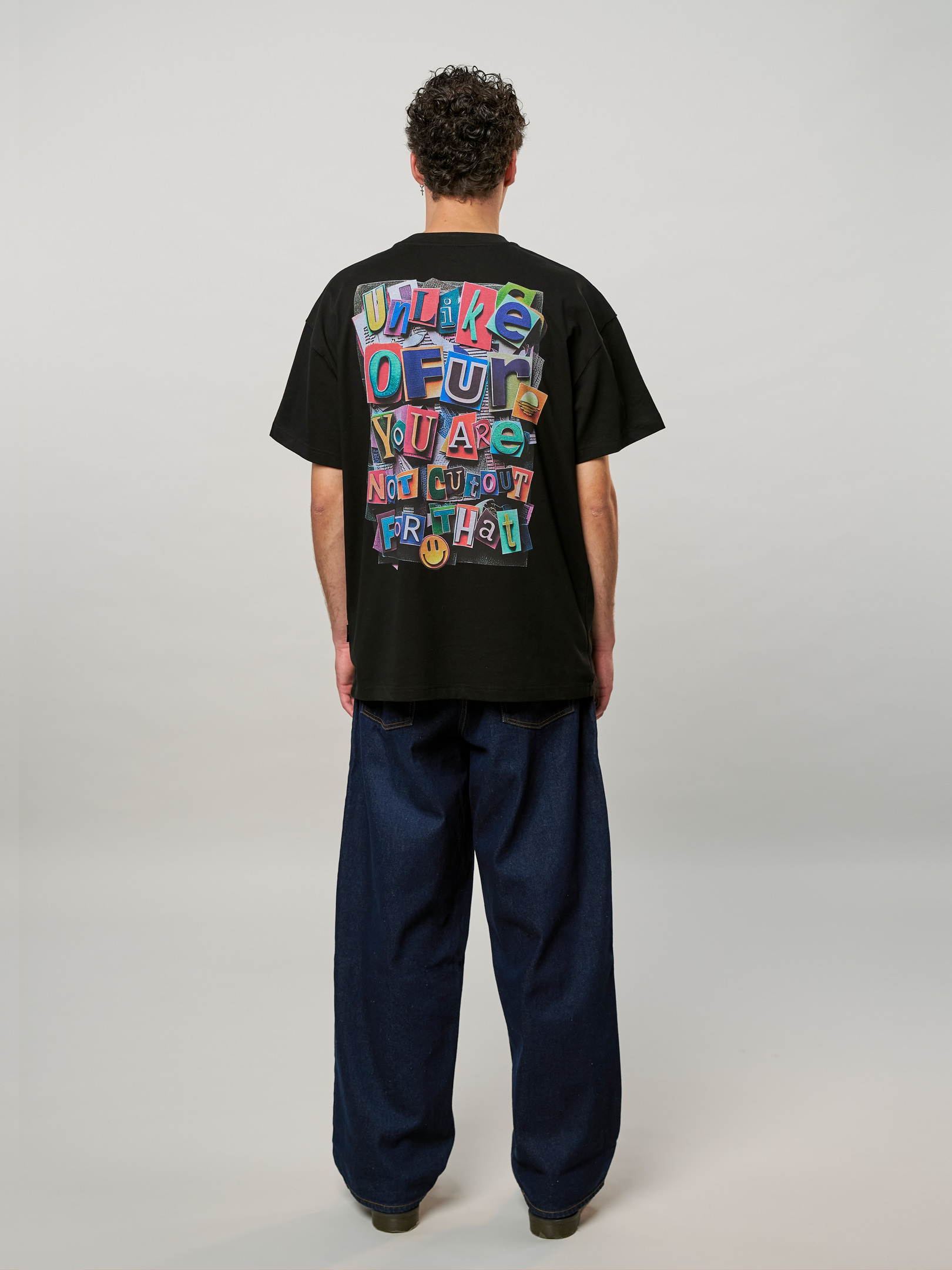 OFUR_FW25_RANSOM_NOTE_ORIGINAL_TSHIRT_FULL_BODY_BACK_2