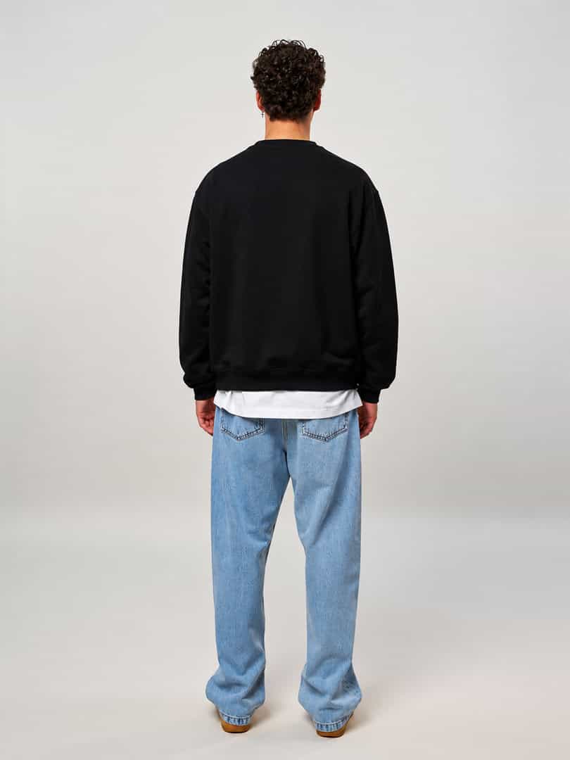 OFUR_FW25_SCRIPT_APPLIQUE_BLACK_CREWNECK_FULL_BODY_BACK_1