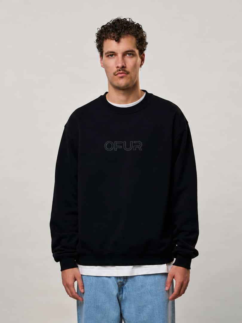 OFUR_FW25_SCRIPT_APPLIQUE_CREWNECK_BLACK_FRONT_UPPER