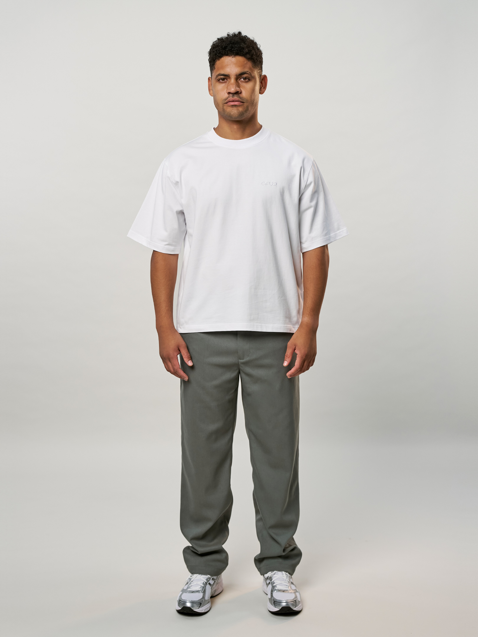 OFUR_FW25_SCRIPT_CROPPED_TSHIRT_FULL_BODY_FRONT_1