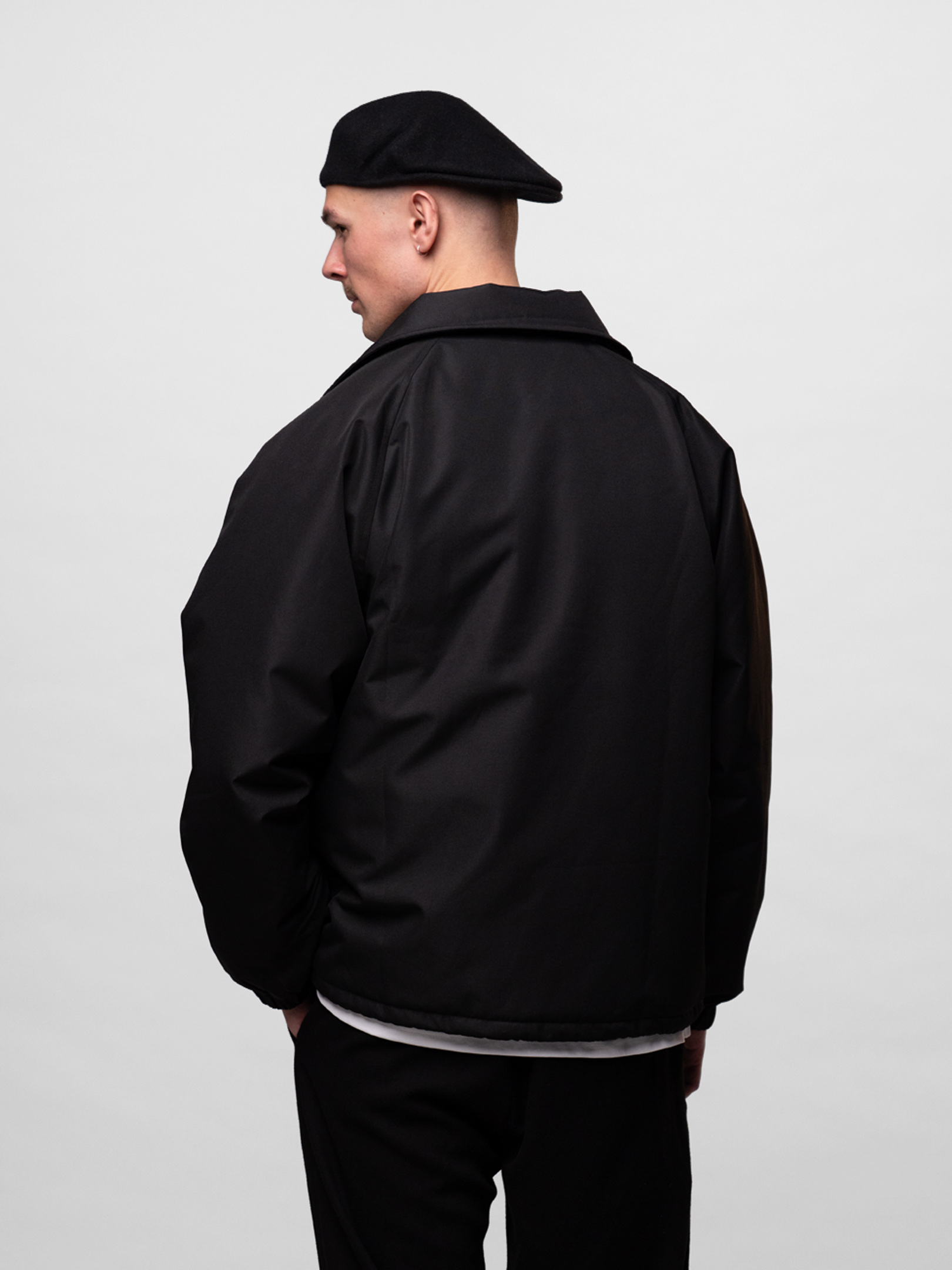 OFUR_SS26_ORIGINAL_COACH_JACKET_BLACK_UPPER_BODY_BACK_1