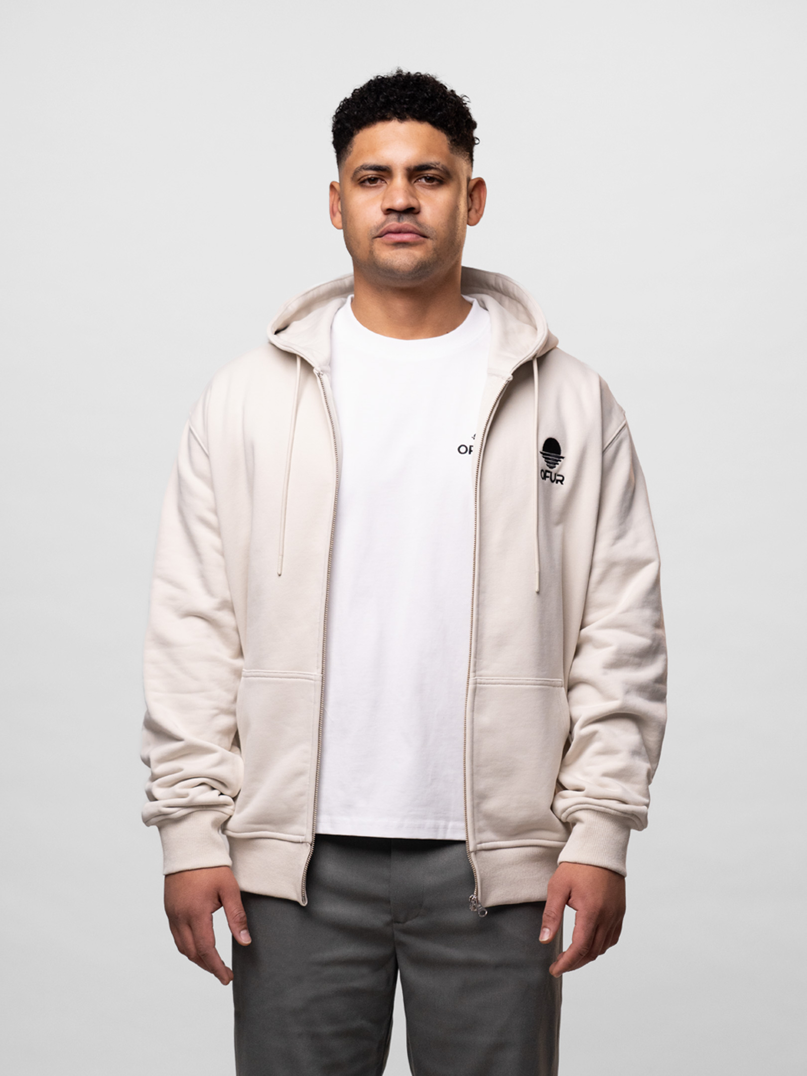 OFUR_SS26_RISE_BLACK_ZIP_HOODIE_LIGHT_CREAM_UPPER_BODY_FRONT_1