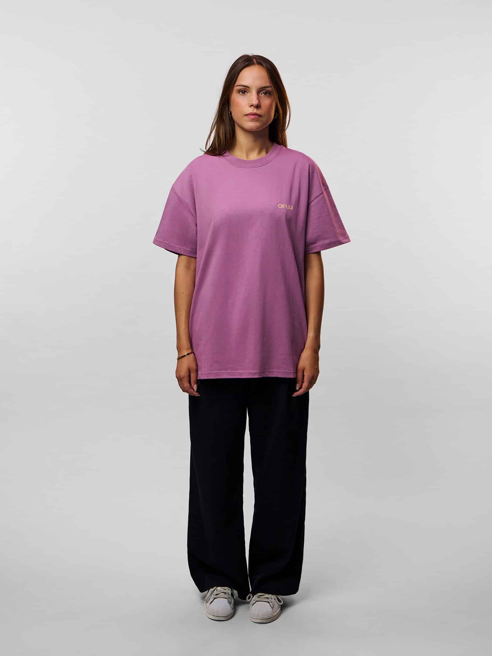 OFUR_FW26_RISE_CREME_TSHIRT_DUSTY_ROSE_FULL_BODY_FRONT_2