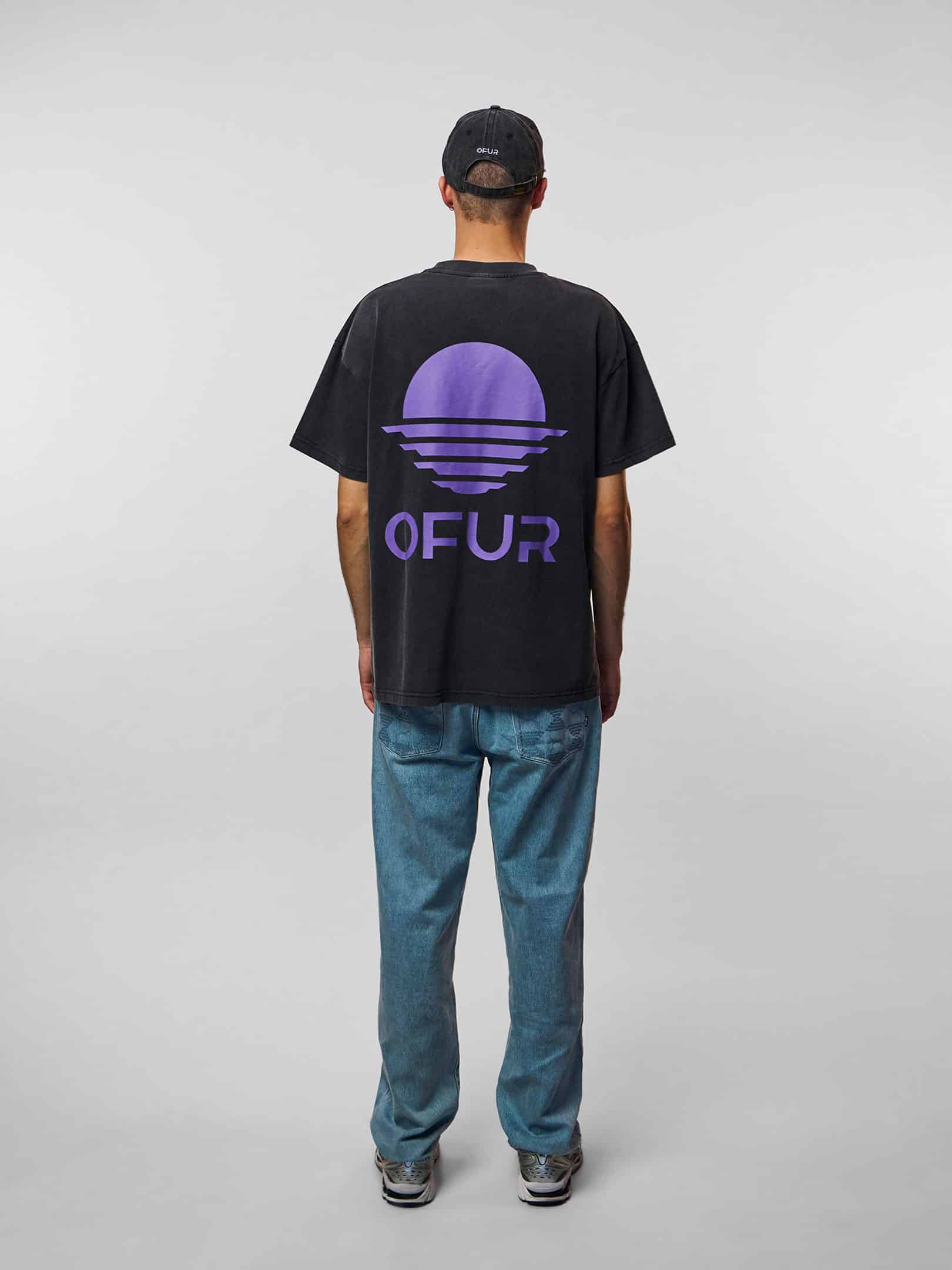 OFUR_FW26_RISE_PURPLE_TSHIRT_VINTAGE_BLACK_FULL_BODY_BACK_1